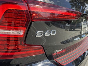2020 Volvo S60 T6 Momentum AWD